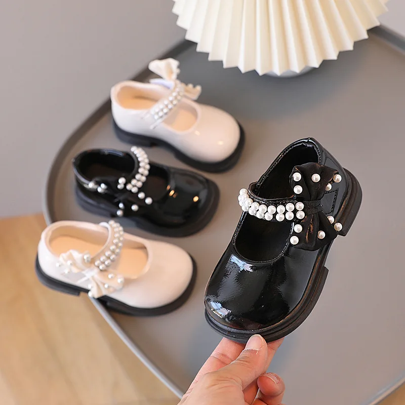 Детская кожаная обувь для девочек на плоской подошве Весенний жемчуг Бант Принцесса Мэри Джейн Одинарная обувь Baby Toddler Dance Performance Обувь 1-6 лет Изображение 0