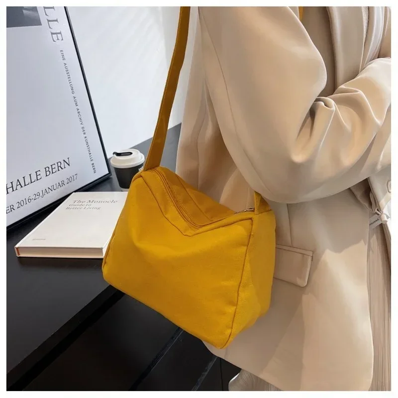 Сумка через плечо большой емкости в японском стиле 2023 Новая женская модная простая сумка Commuter Messenger Tote Canvas Изображение 3
